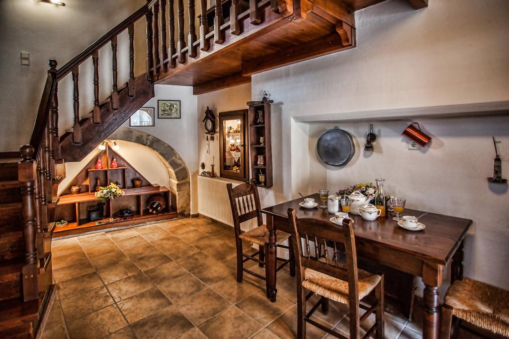 Erontas Villa Aryiroúpolis Exterior foto