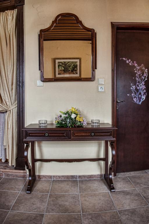 Erontas Villa Aryiroúpolis Exterior foto